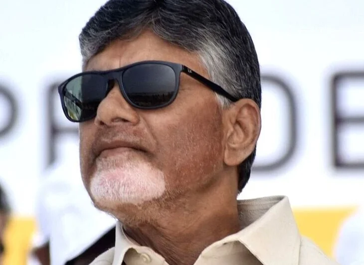 భారత దేశంలోనే అత్యంత ధనిక సీఎంగా చంద్రబాబు నాయుడు